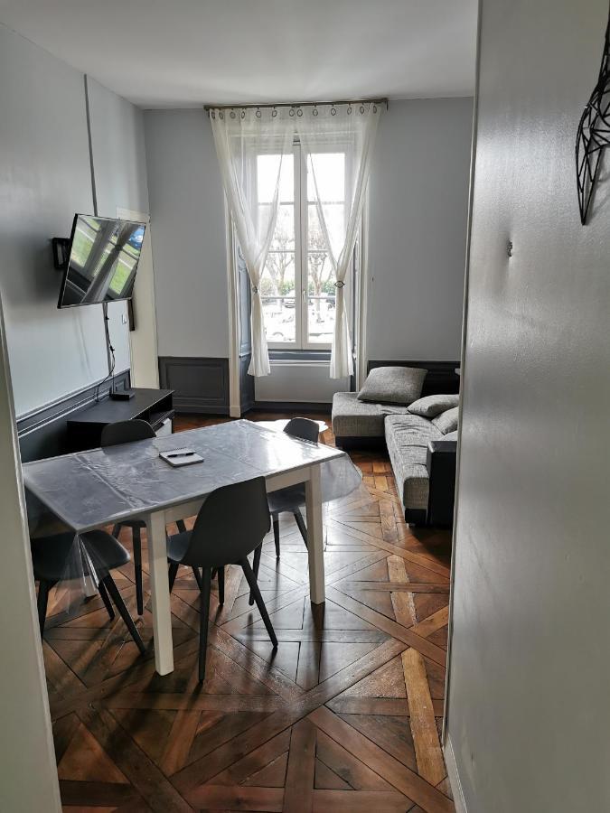Appartement Avec Vue Sur Cathedrale Classe De Tourisme 3 Etoiles バイユー エクステリア 写真